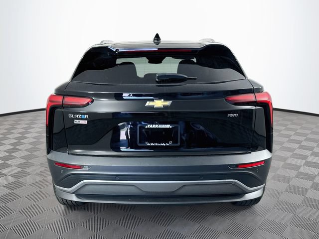 Used 2024 Chevrolet Blazer EV LT AWD/4WD image 11