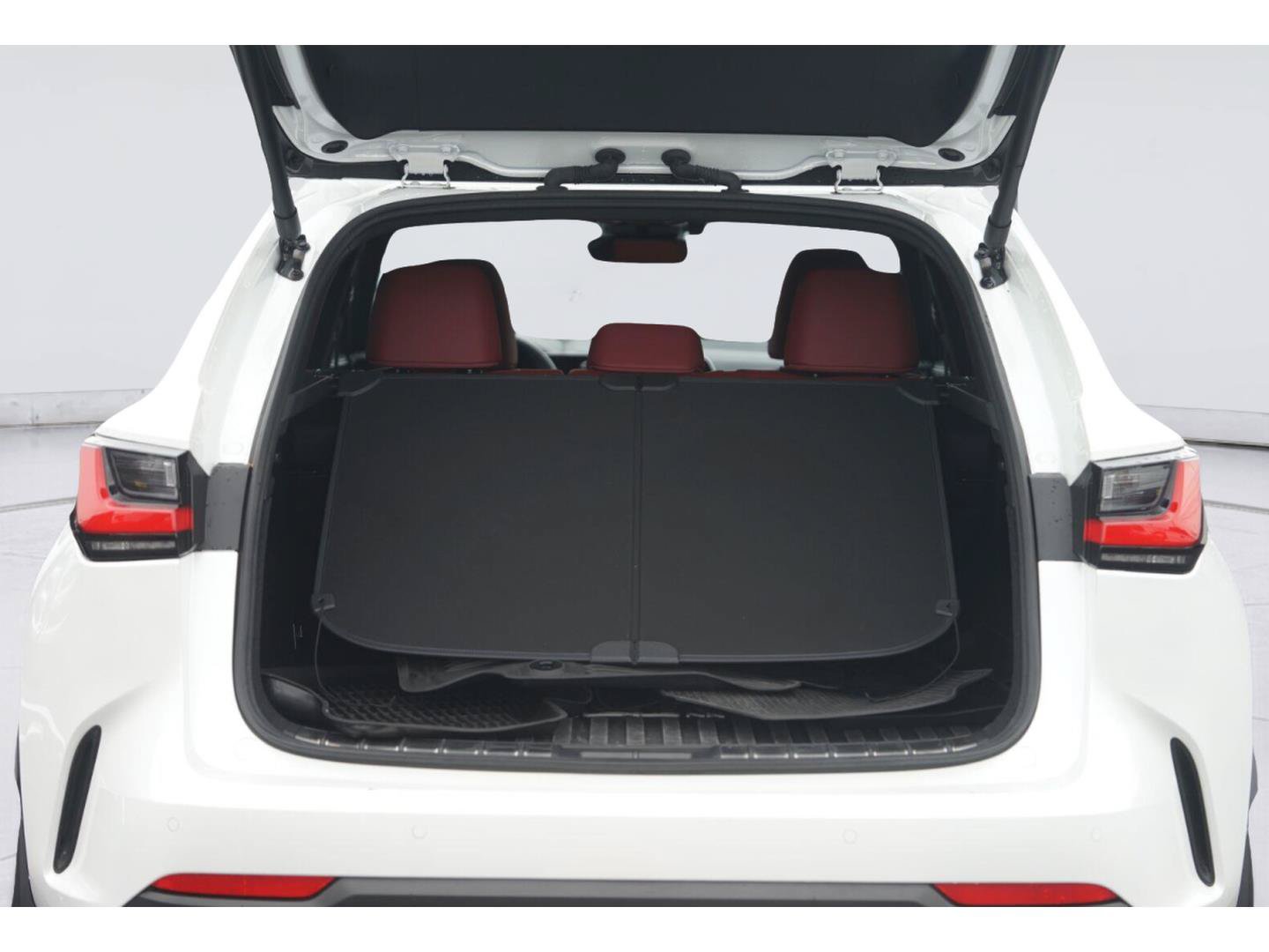 Used 2025 Lexus NX 250 FWD w/ Accessory Package (2T) image 32