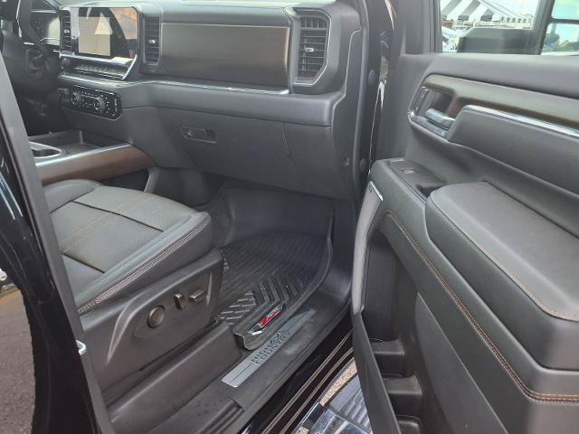 Used 2024 Chevrolet Silverado 2500 High Country w/ High Country Premium Package AWD/4WD image 26