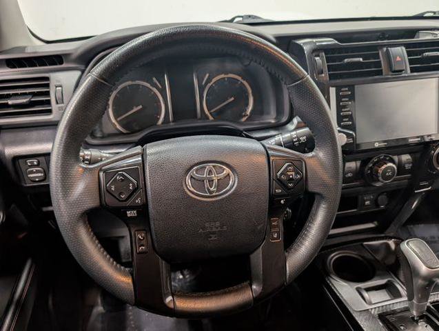 Used 2020 Toyota 4Runner TRD Off-Road image 19