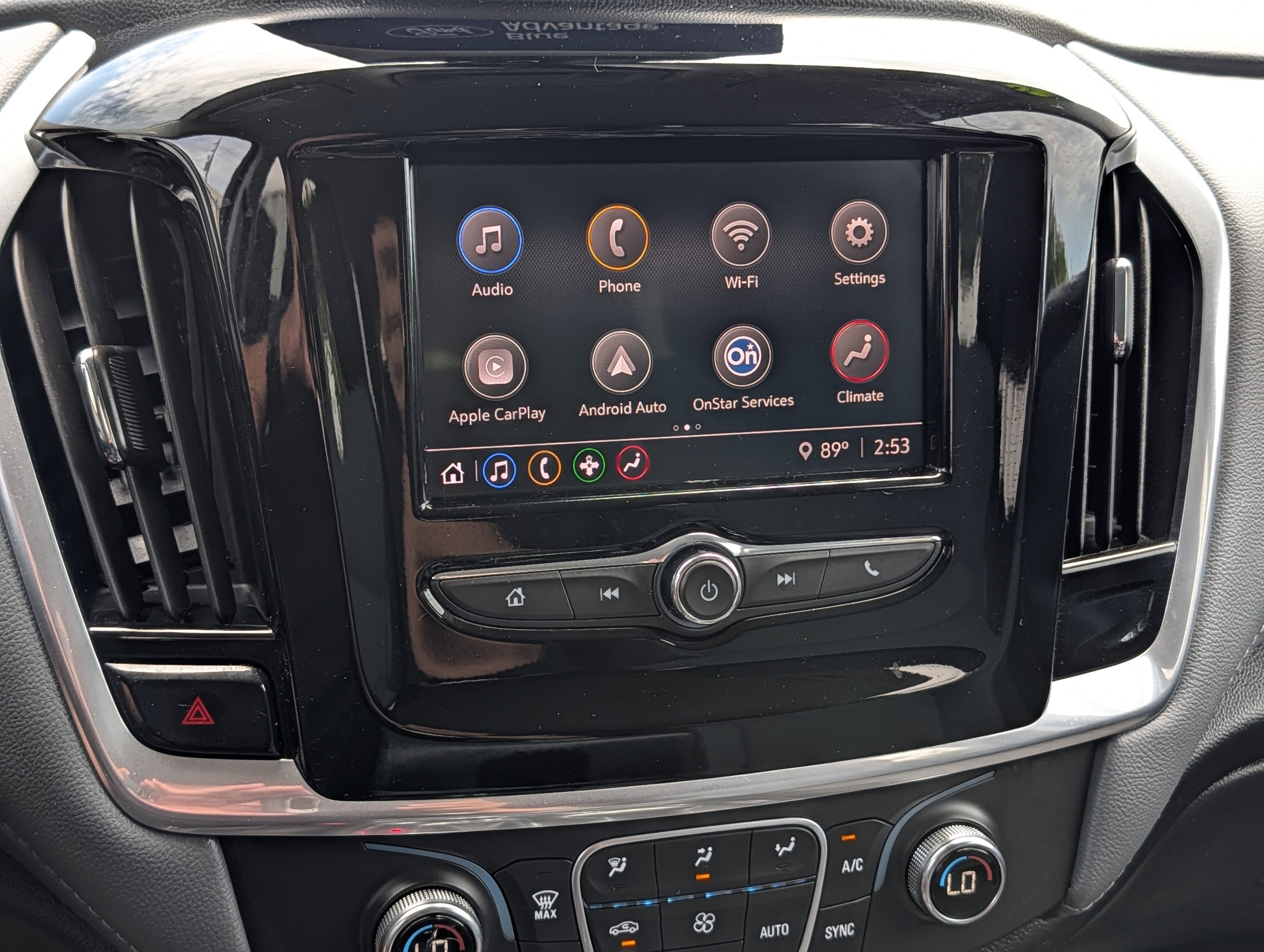 Used 2020 Chevrolet Traverse LT FWD image 30