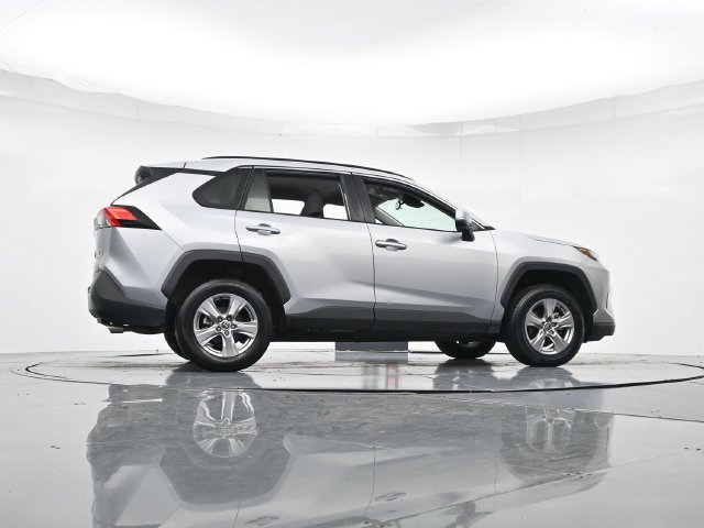 Used 2025 Toyota RAV4 XLE w/ Weather Package AWD/4WD image 29