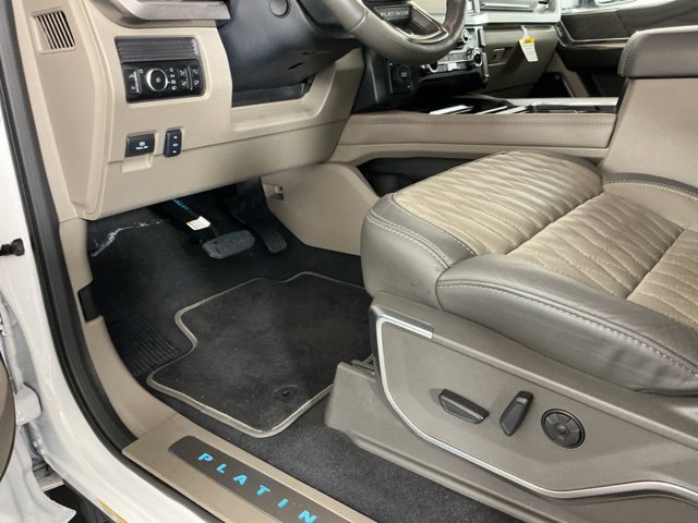Certified 2026 Ford F450 Platinum w/ Platinum Plus Package AWD/4WD image 19