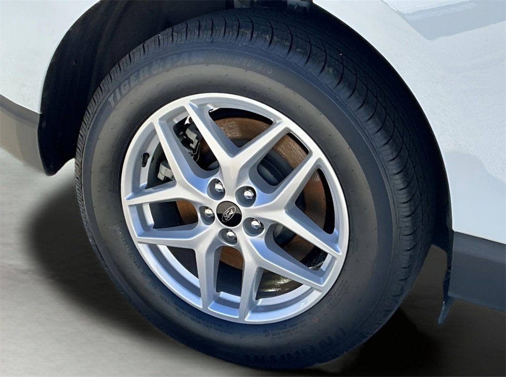 Certified 2024 Ford Edge SEL image 22