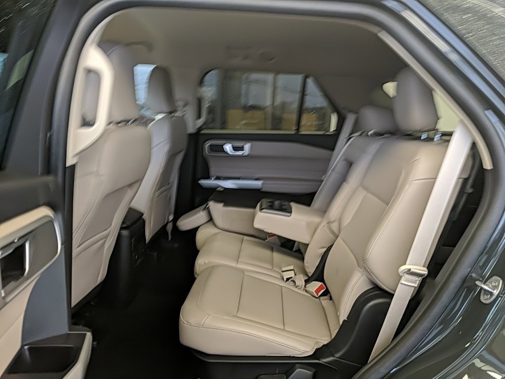 Certified 2023 Ford Explorer XLT w/ Equipment Group 202A image 15