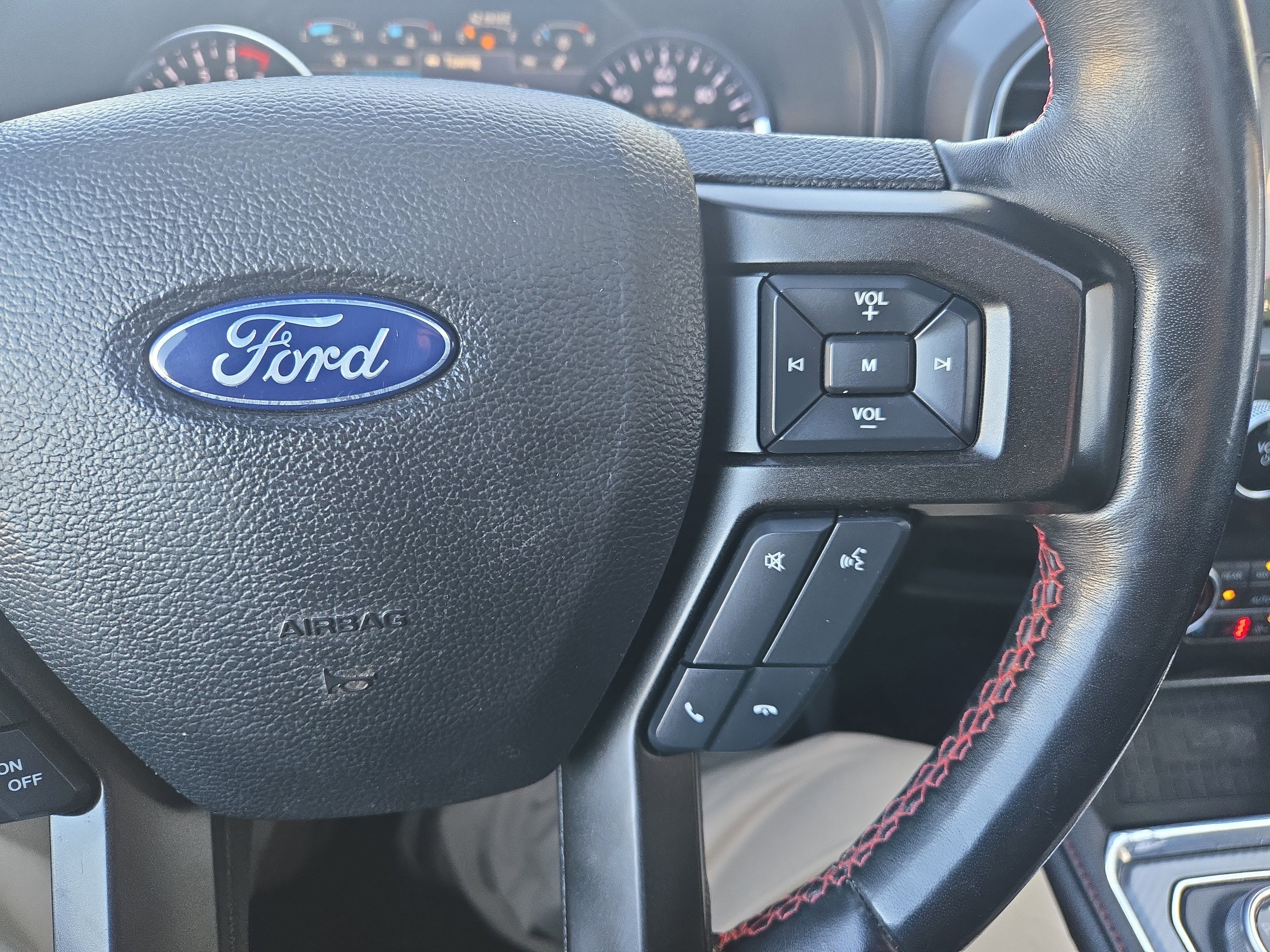 Certified 2020 Ford Expedition Max Limited w/ Equipment Group 303A image 15