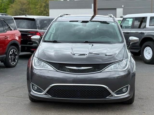 Used 2019 Chrysler Pacifica Limited FWD image 41