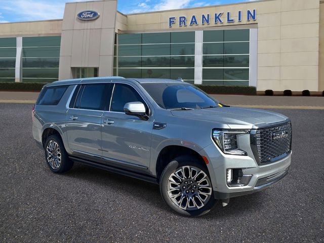 Used 2023 GMC Yukon XL Denali Ultimate w/ LPO, Floor Liner Package
