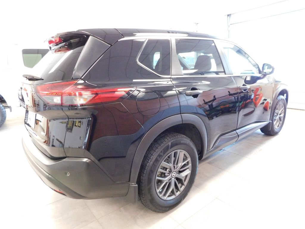 Used 2021 Nissan Rogue S AWD/4WD image 6