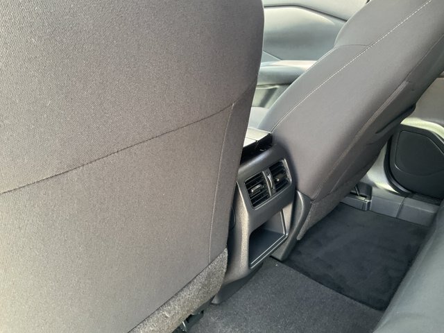 Used 2024 Nissan Rogue S FWD image 11