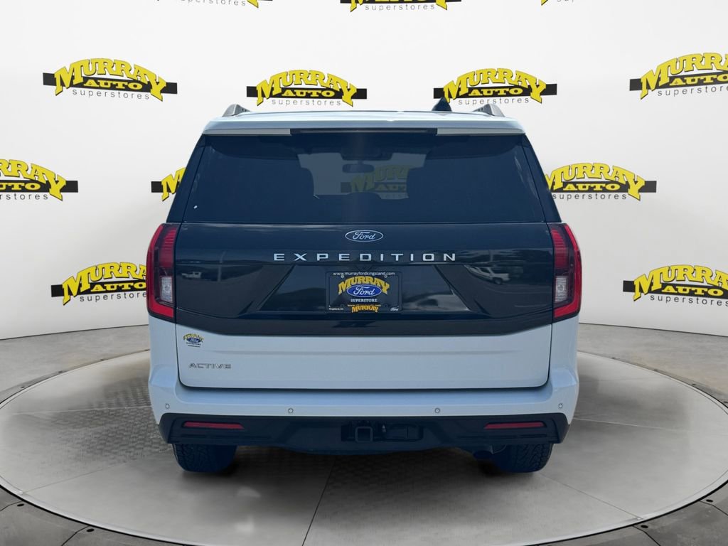 Certified 2025 Ford Expedition Active image 4