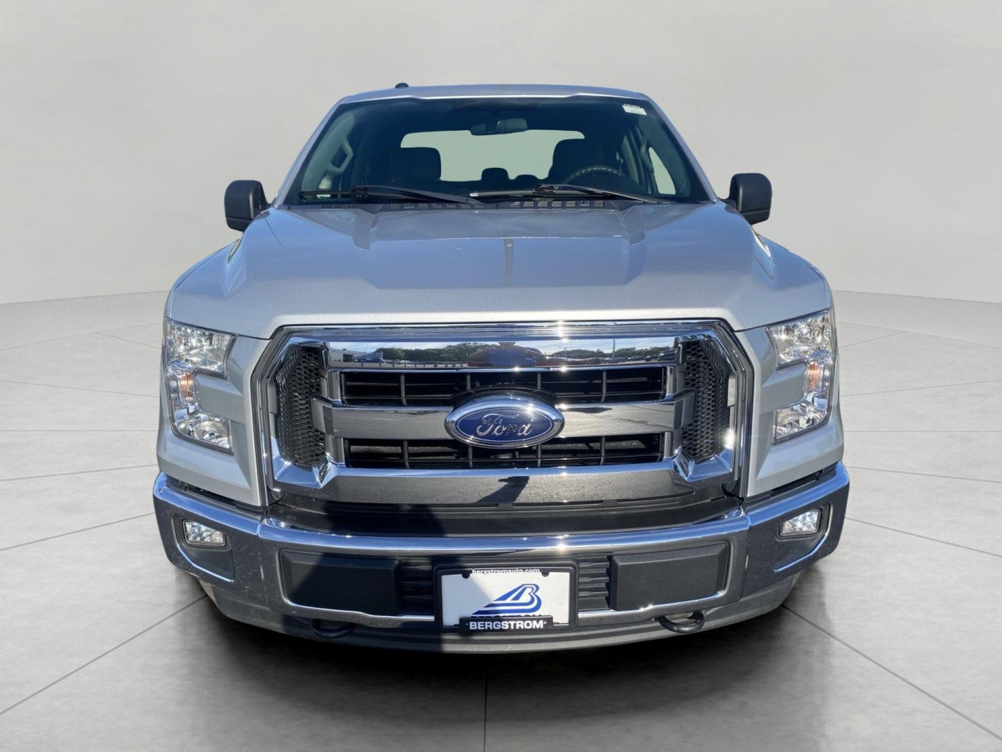 Certified 2017 Ford F150 XLT AWD/4WD image 3