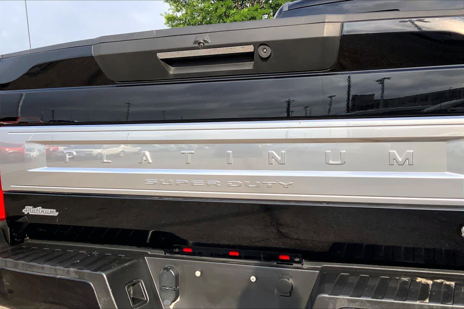 Certified 2020 Ford F450 Platinum w/ FX4 Off-Road Package AWD/4WD image 28