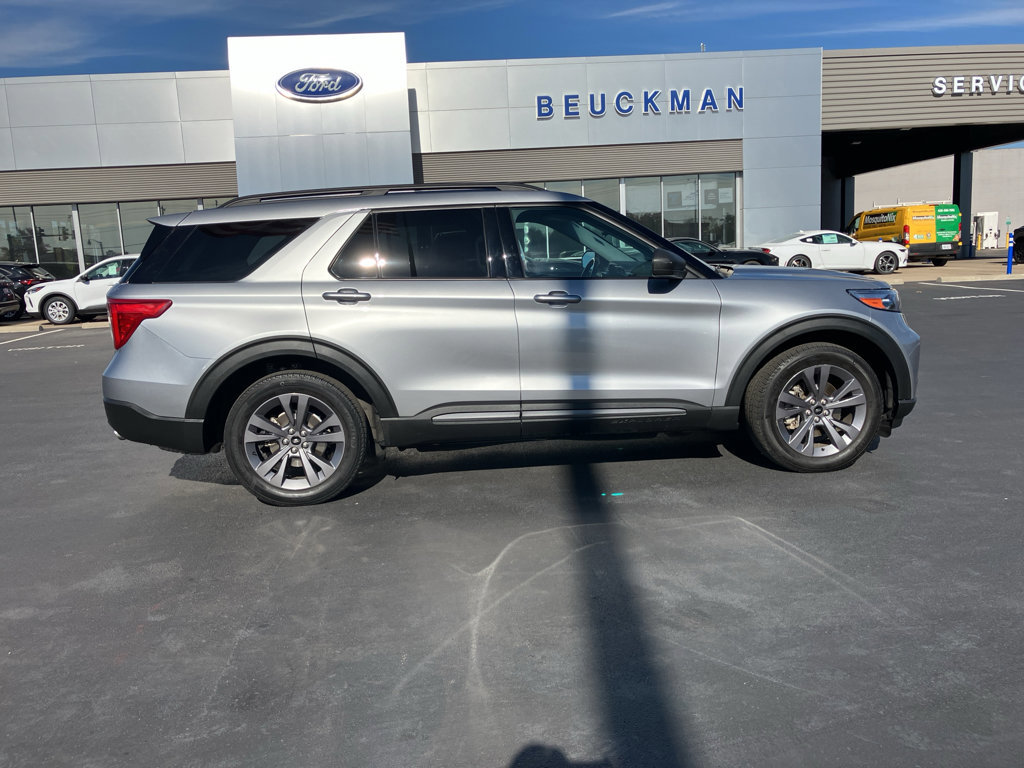 Certified 2021 Ford Explorer XLT w/ Equipment Group 202A image 6