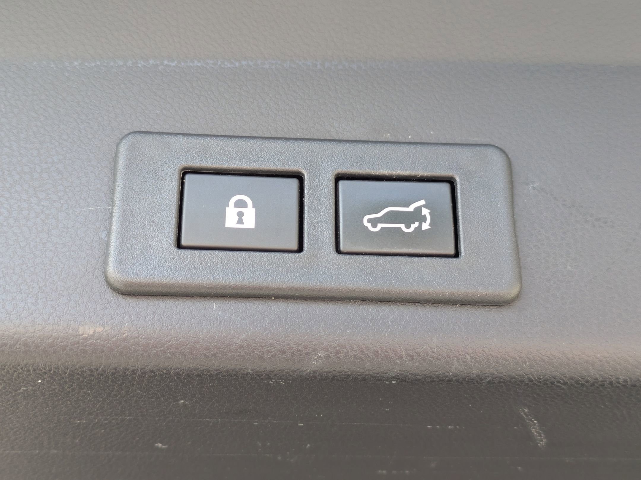 Used 2022 Subaru Ascent Onyx Edition image 32