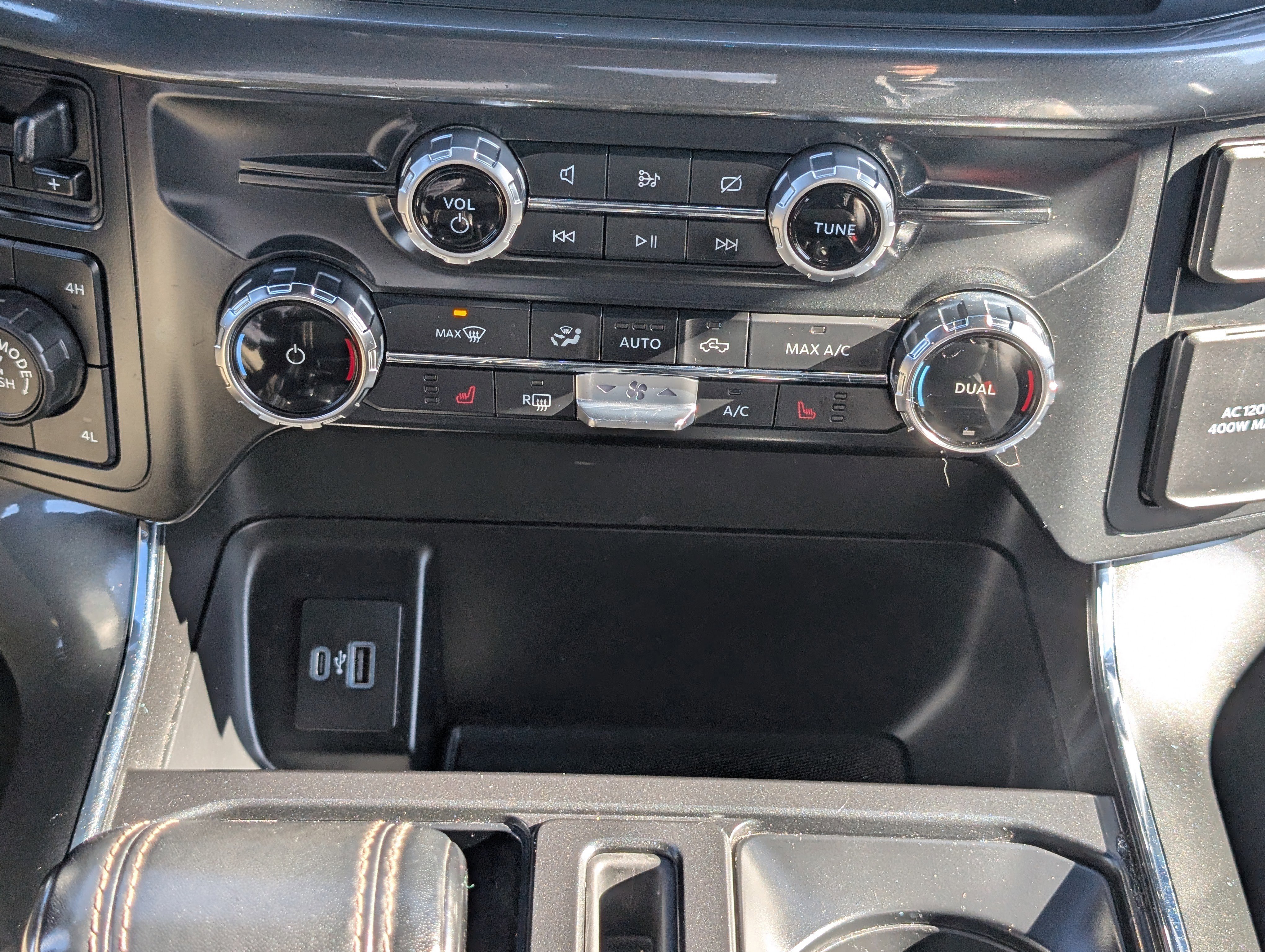 Certified 2022 Ford F150 XLT w/ Equipment Group 302A High image 28