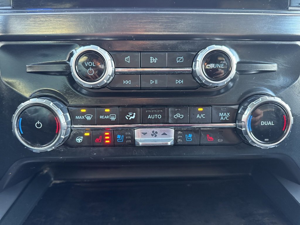 Certified 2024 Ford F350 Lariat w/ Chrome Package image 13