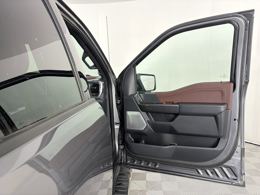 Certified 2021 Ford F150 Lariat w/ Equipment Group 502A High image 32