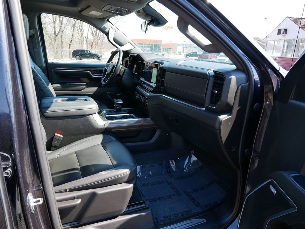 Used 2022 Chevrolet Silverado 1500 RST w/ RST All Star Premium Package AWD/4WD image 8