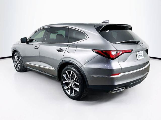 Used 2023 Acura MDX w/ Technology Package FWD image 2