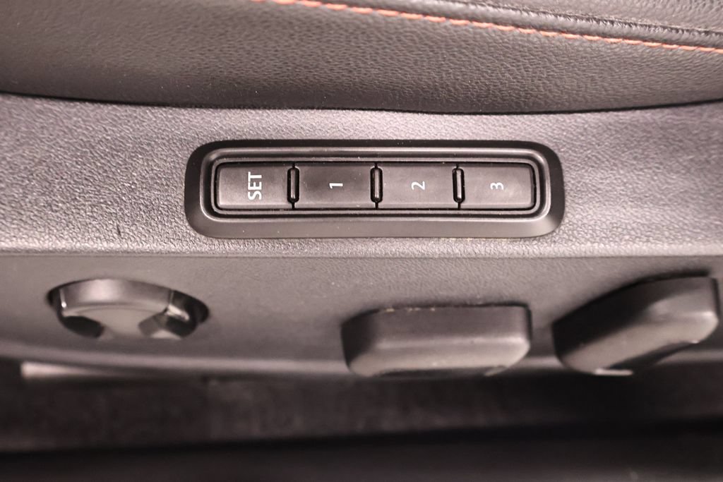 Used 2021 Volkswagen Jetta GLI FWD image 13