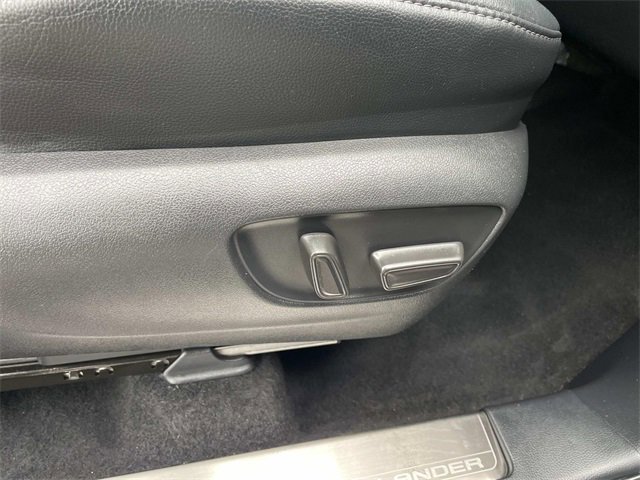 Used 2022 Toyota Highlander Platinum image 34