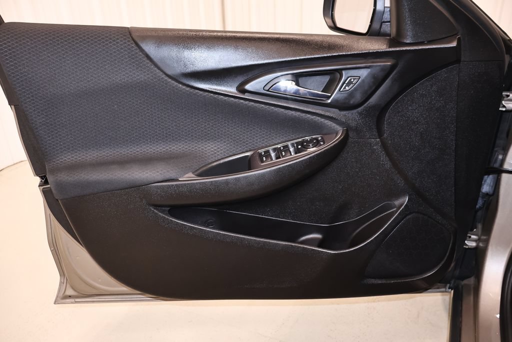 Used 2022 Chevrolet Malibu RS FWD image 11
