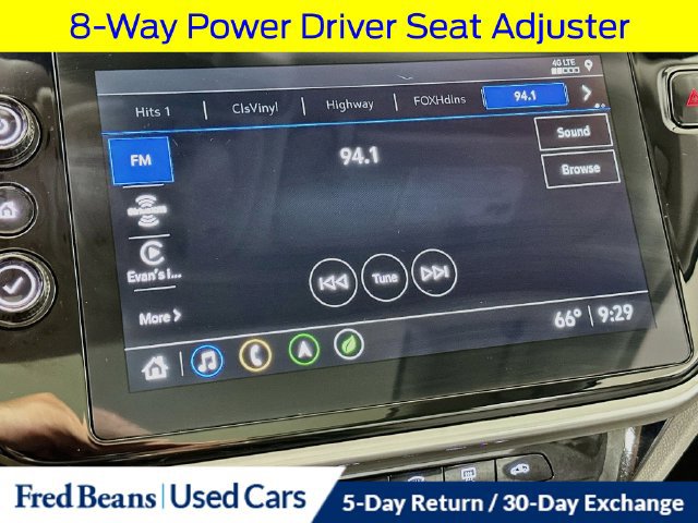 Used 2022 Chevrolet Bolt EUV Premier w/ Sun & Sound Package FWD image 18