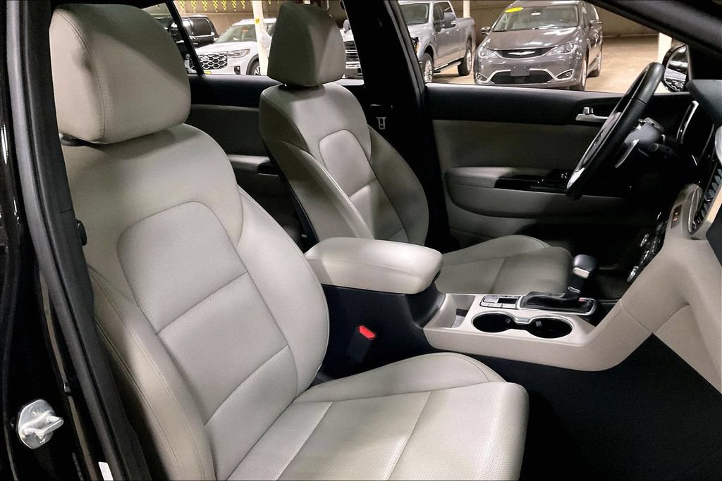 Used 2022 Kia Sportage Nightfall Edition w/ Nighfall AWD Premium Package image 7