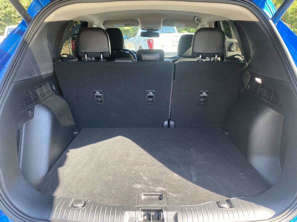 Certified 2020 Ford Escape Titanium AWD/4WD image 10