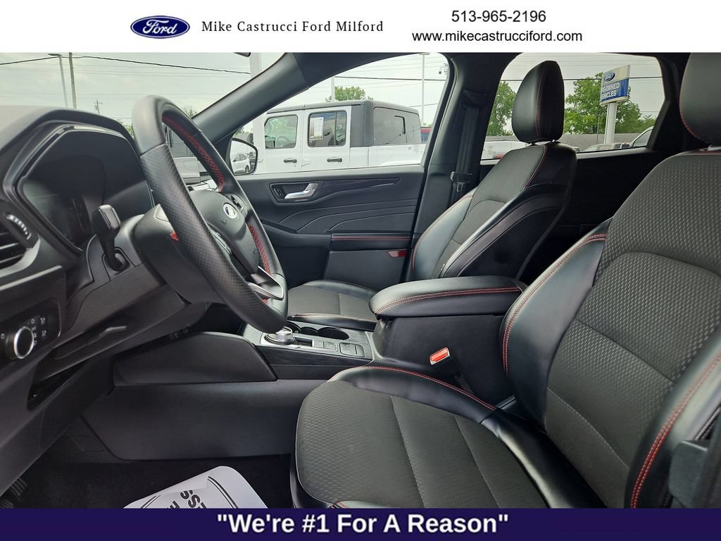 Certified 2025 Ford Escape ST-Line AWD/4WD image 26