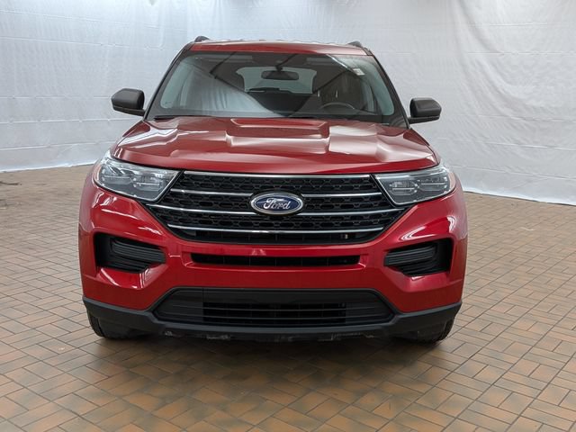Certified 2023 Ford Explorer XLT w/ Class IV Trailer Tow Package AWD/4WD image 2