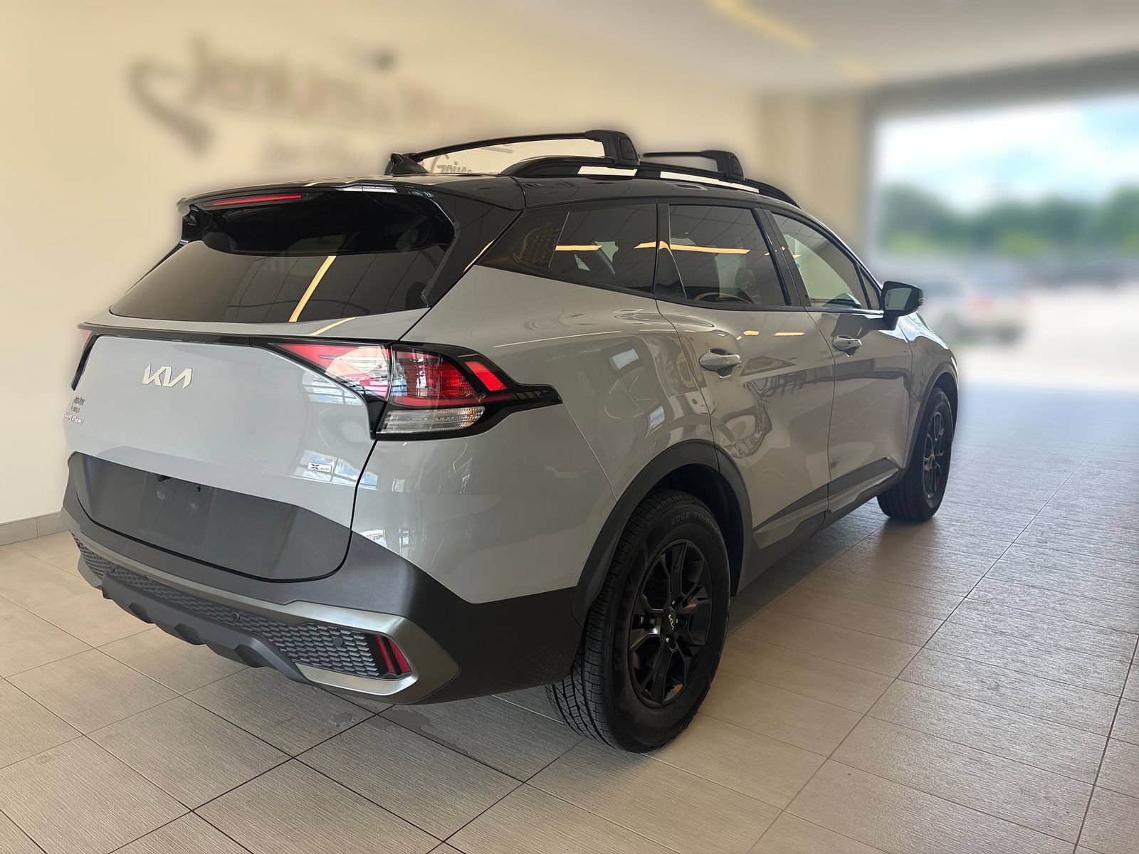 Used 2023 Kia Sportage X-Pro AWD/4WD image 3