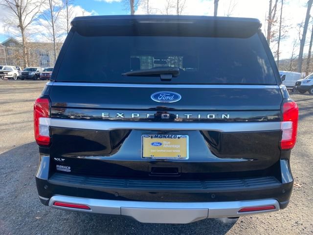 Certified 2023 Ford Expedition XLT image 6