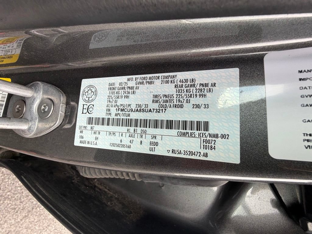 Certified 2025 Ford Escape Platinum AWD/4WD image 54