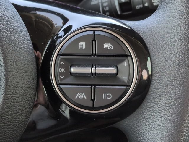 Used 2025 Kia Soul S FWD image 25