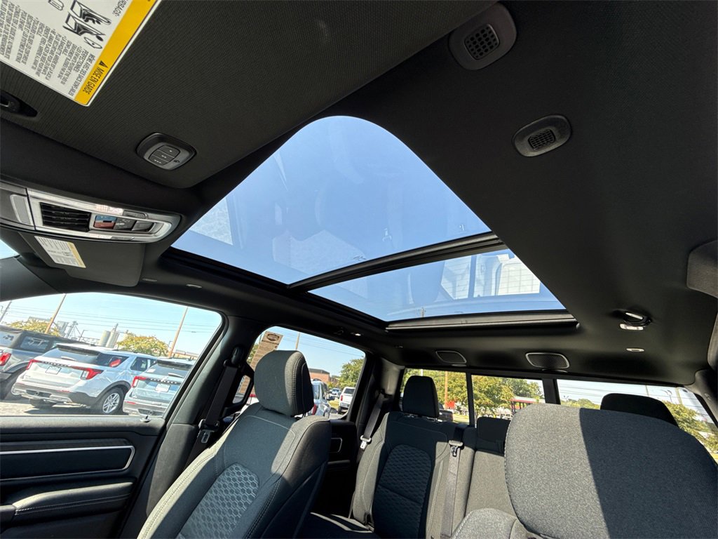 Used 2025 RAM 1500 Big Horn image 31