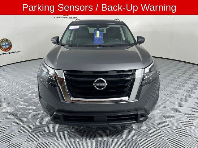 Used 2025 Nissan Pathfinder SV AWD/4WD image 14