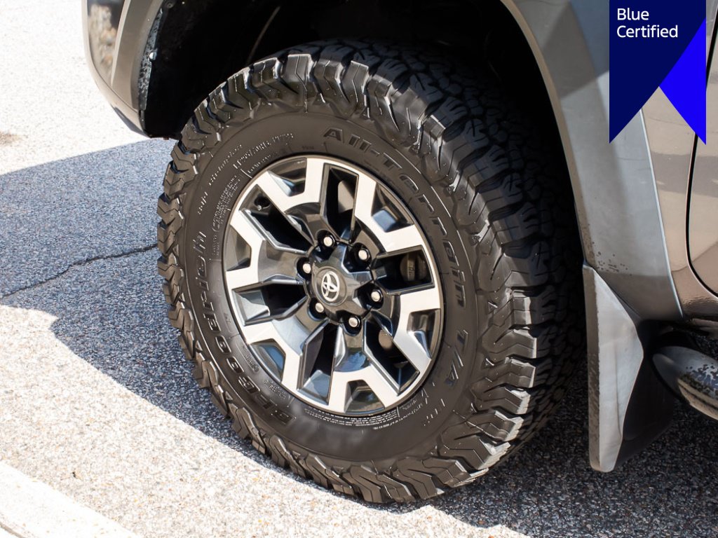 Used 2021 Toyota Tacoma TRD Off-Road w/ Technology Package AWD/4WD image 5