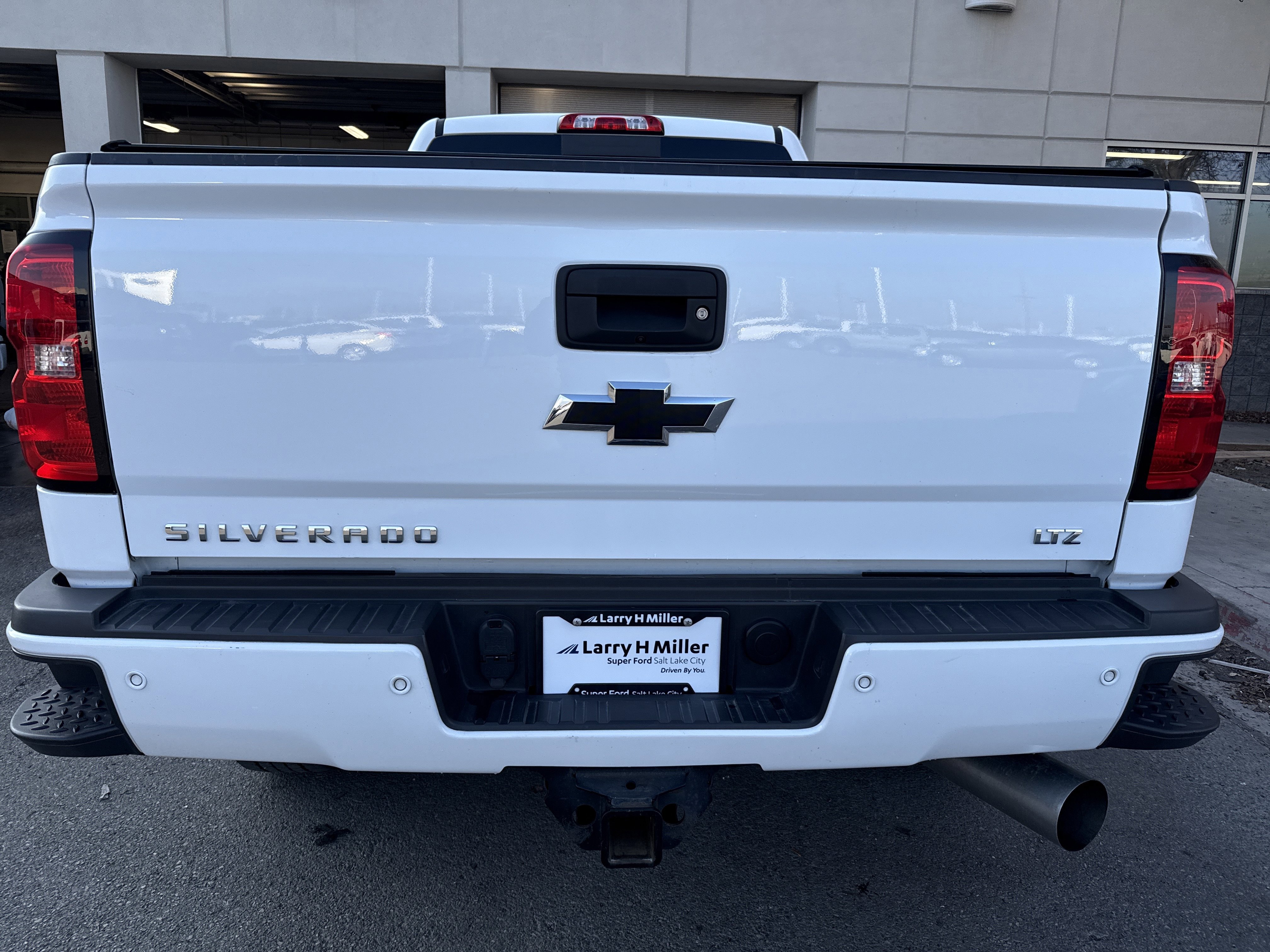 Used 2019 Chevrolet Silverado 3500 LTZ w/ Duramax Plus Package image 4