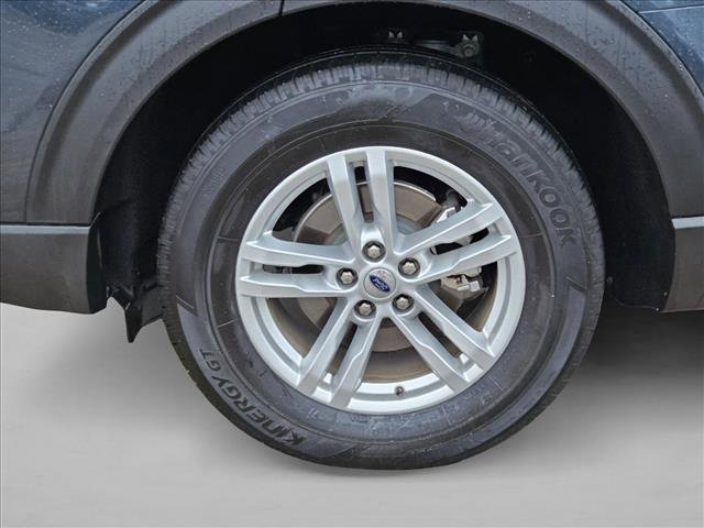 Certified 2024 Ford Explorer XLT RWD image 24