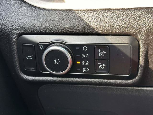 Certified 2023 Ford Explorer XLT w/ Equipment Group 202A AWD/4WD image 18