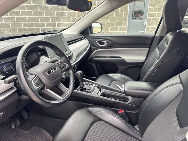 Used 2022 Jeep Compass Latitude w/ Convenience Group AWD/4WD image 17