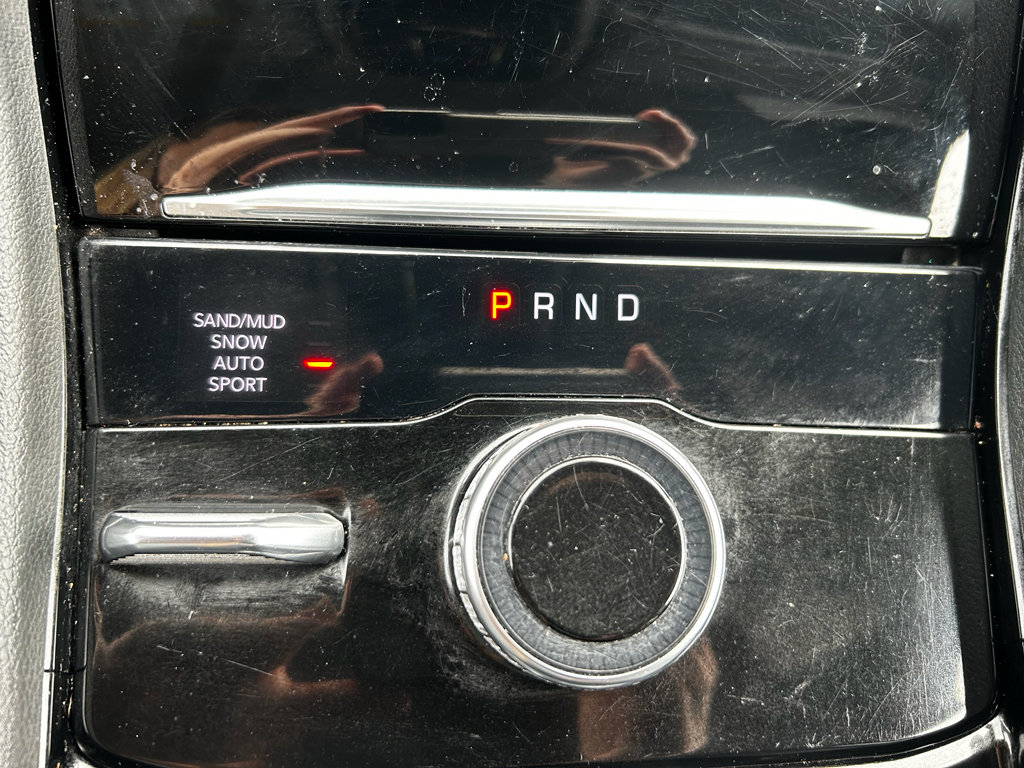 Used 2022 Jeep Grand Cherokee Limited AWD/4WD image 17