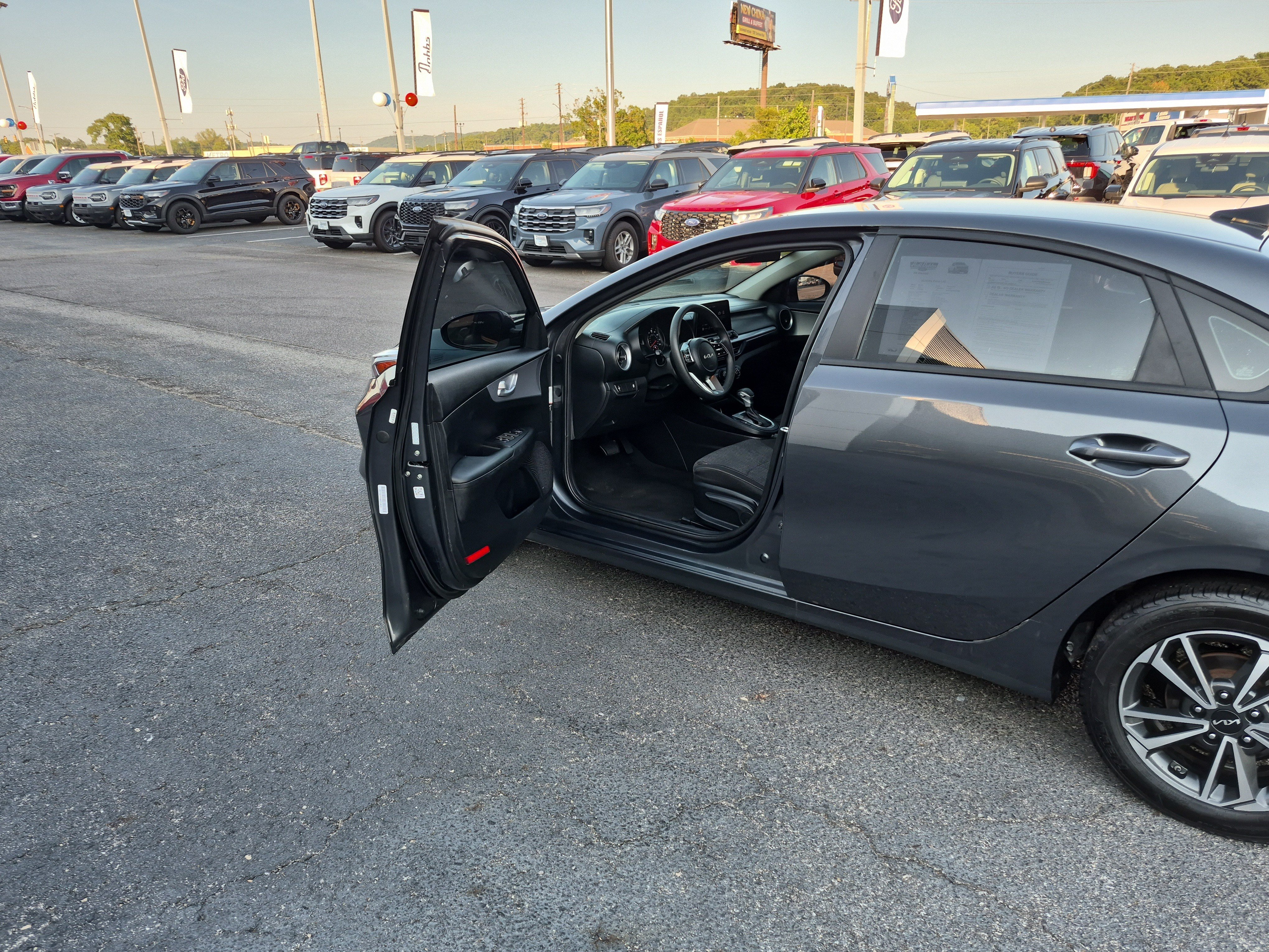 Used 2024 Kia Forte LXS FWD image 9