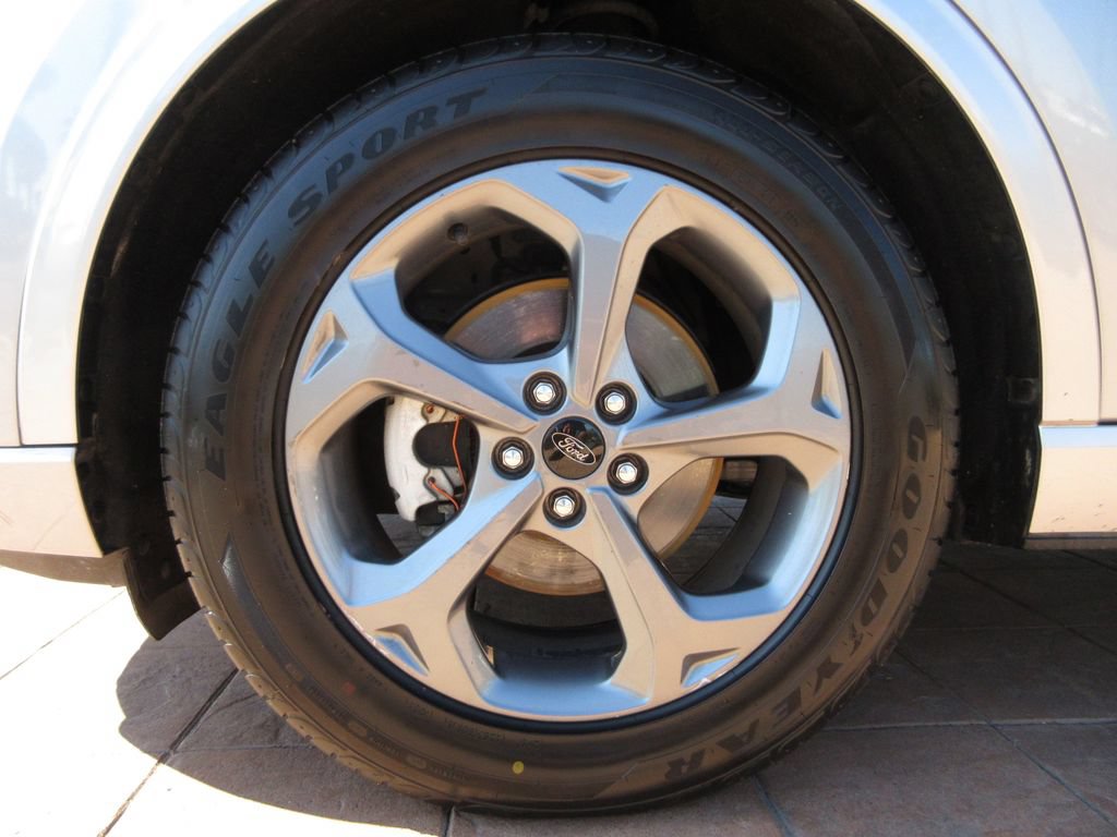 Certified 2023 Ford Escape ST-Line FWD image 8