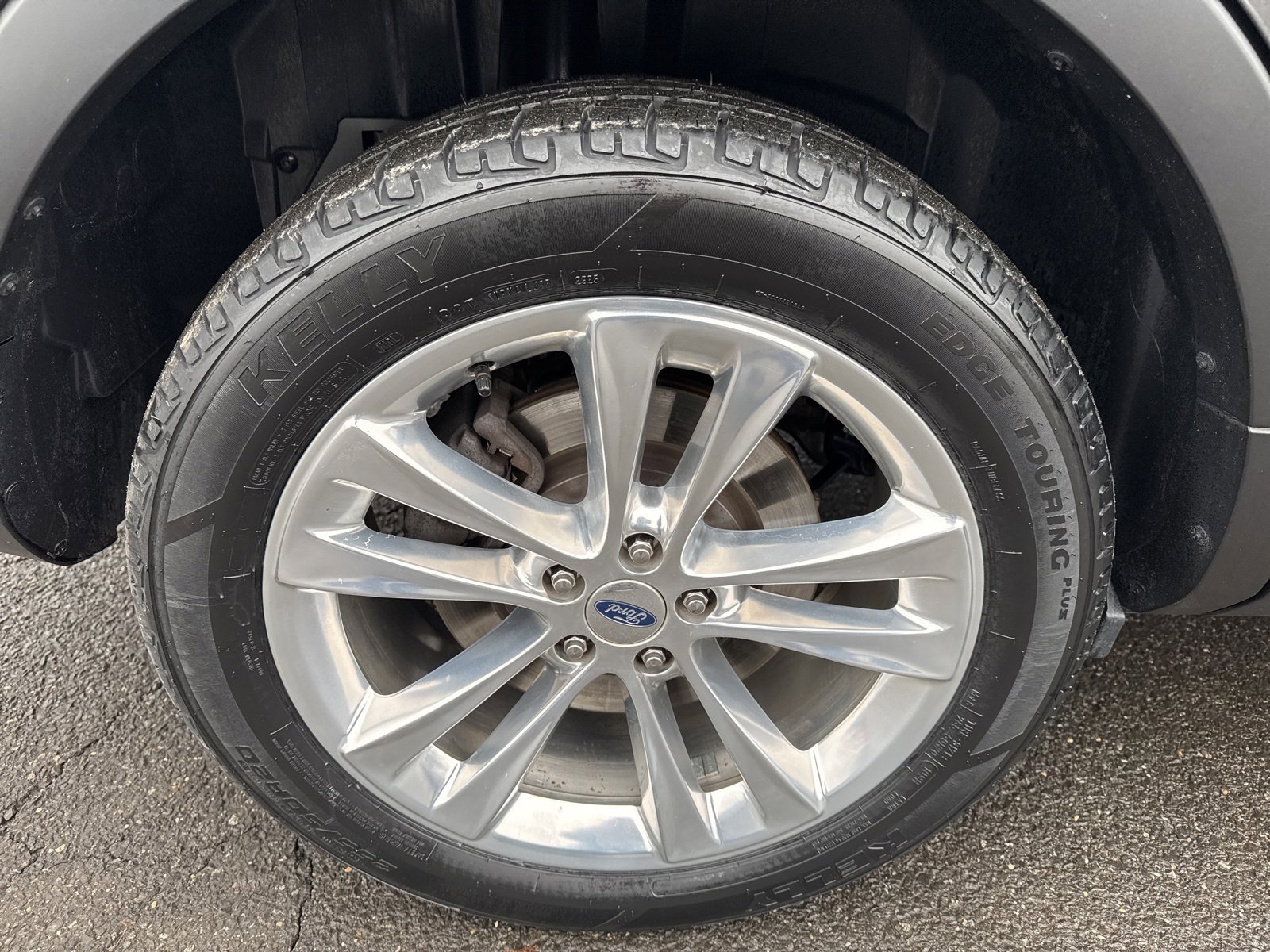 Certified 2019 Ford Explorer Limited w/ Ford Safe & Smart Package image 15