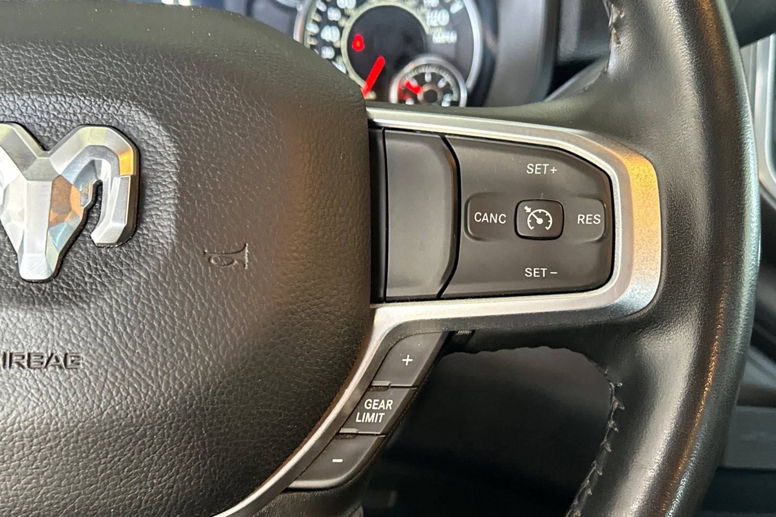 Used 2024 RAM 2500 Big Horn AWD/4WD image 25