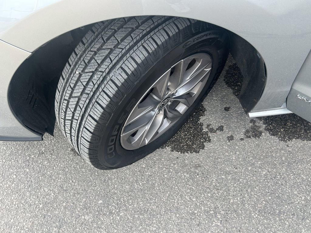 Used 2021 Toyota Sienna XLE image 33