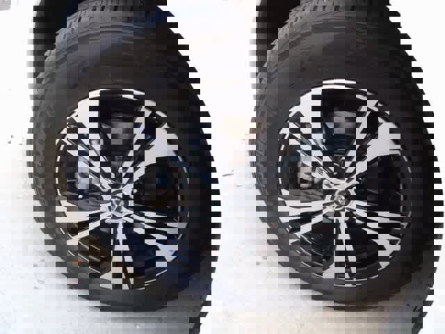 Used 2021 Nissan Sentra SV image 29